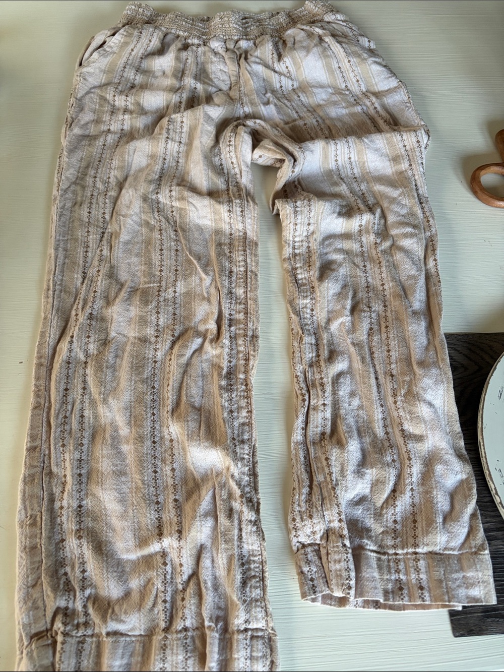 Briggs New York Beige & Tan Striped Lightweight Drawstring Joggers
